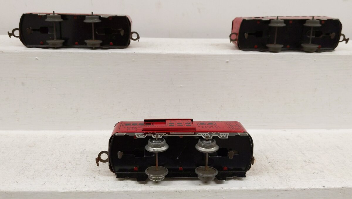 Marx  Vintage O Passenger Cars : 547, 246, 245 [3] VG