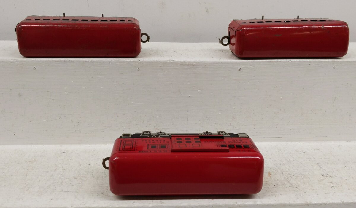 Marx  Vintage O Passenger Cars : 547, 246, 245 [3] VG