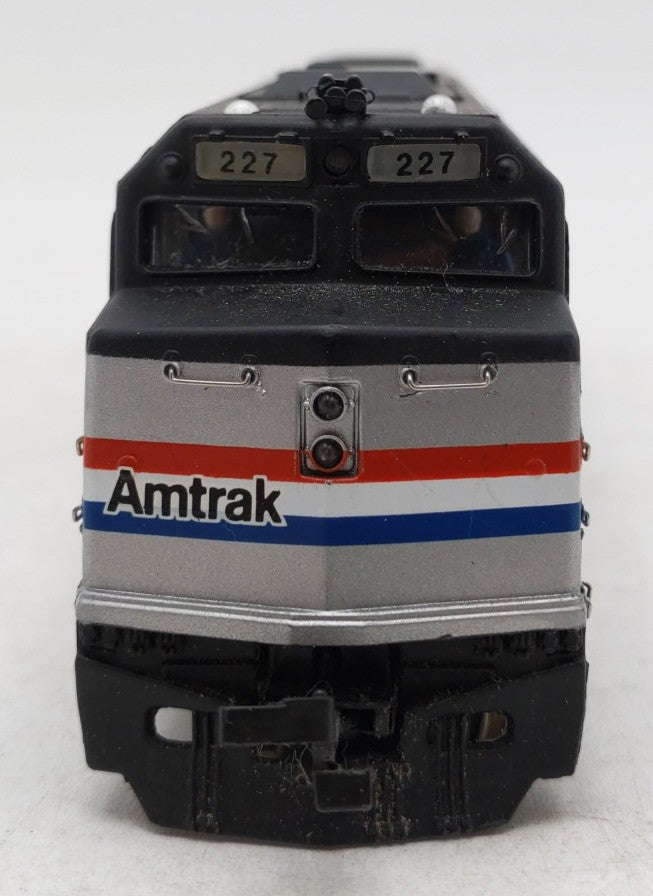 Bachmann 87017 HO Amtrak EMD F40PH Diesel Locomotive #227 EX