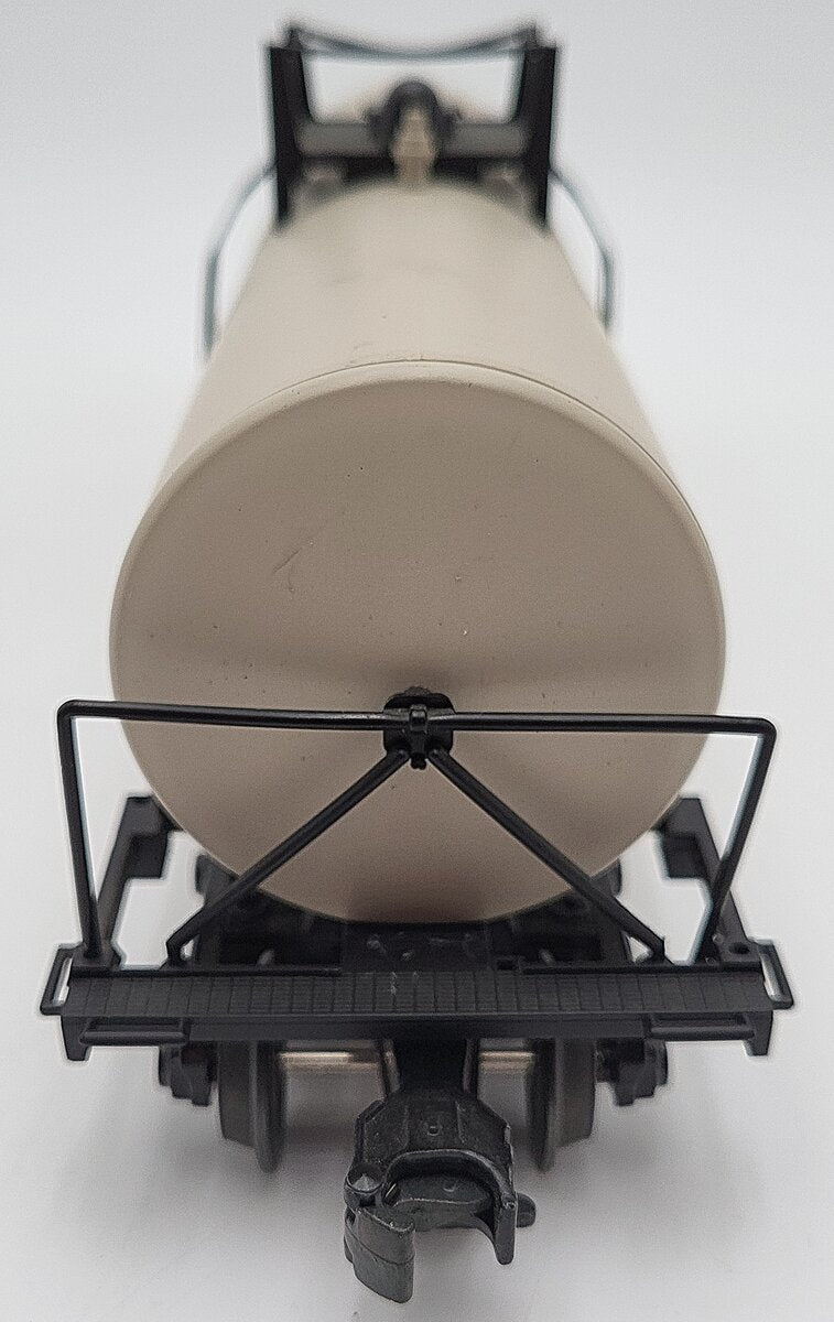 Lionel 6-17901 O Gauge Chevron Uni-body Tank Car EX