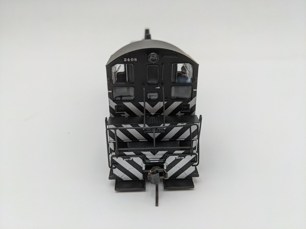 Broadway Limited 2621 HO Santa Fe EMD NW2 Paragon2 w/DCC #2408 EX/Box