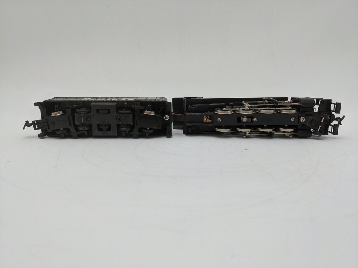 Tyco 245-22 HO Scale Santa Fe 2-8-0 Locomotive & Tender #638 EX/Box