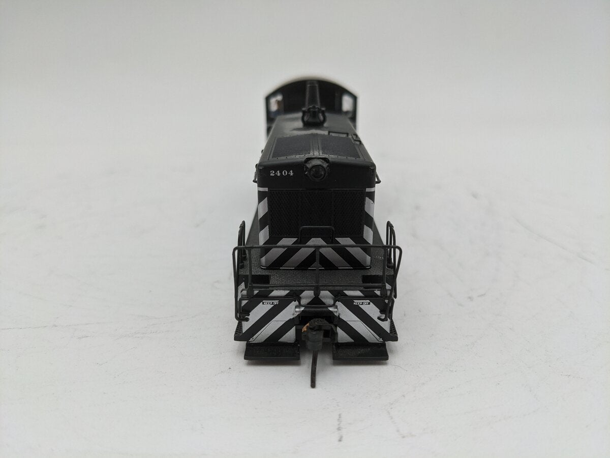 Broadway Limited 2620 HO SF EMD NW2 Diesel Loco w/Sound & DCC Paragon2™ #2404 EX/Box