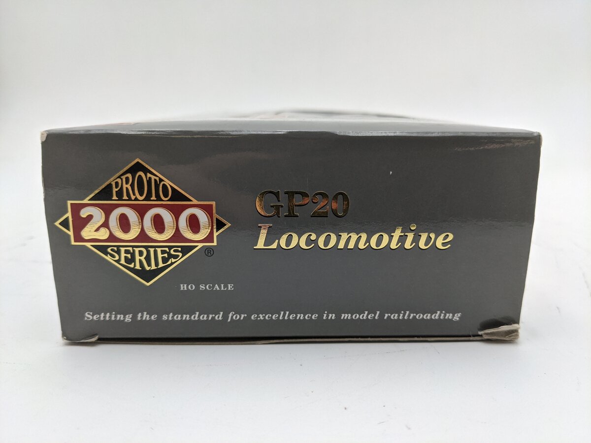 Proto 2000 920-41550 HO Scale ATSF GP20 Diesel Locomotive w/DCC/Sound #1132 EX/Box