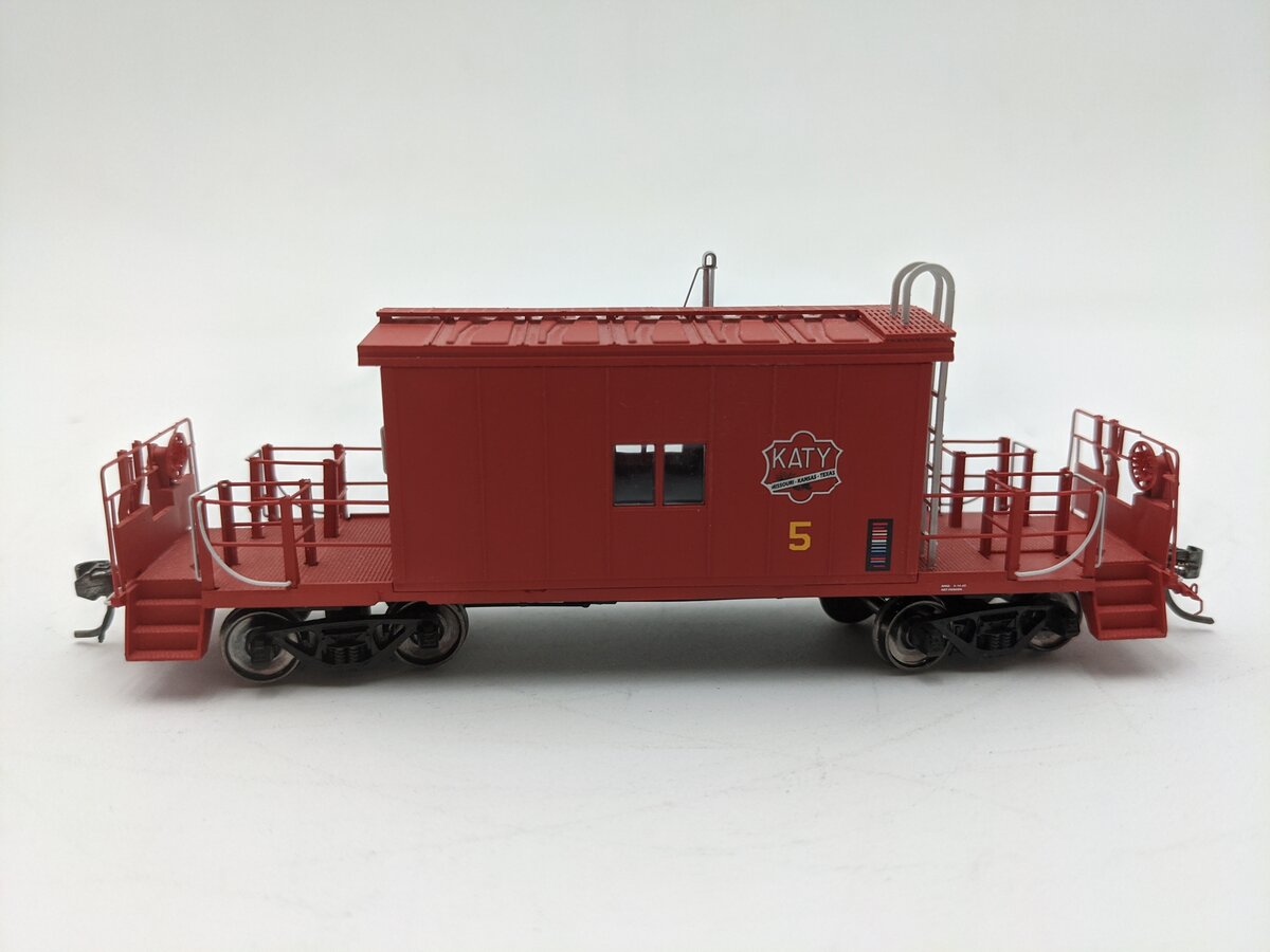 Bluford Shops 35050 Steel Transfer Caboose w/Short Roof - Ready to Run EX/Box