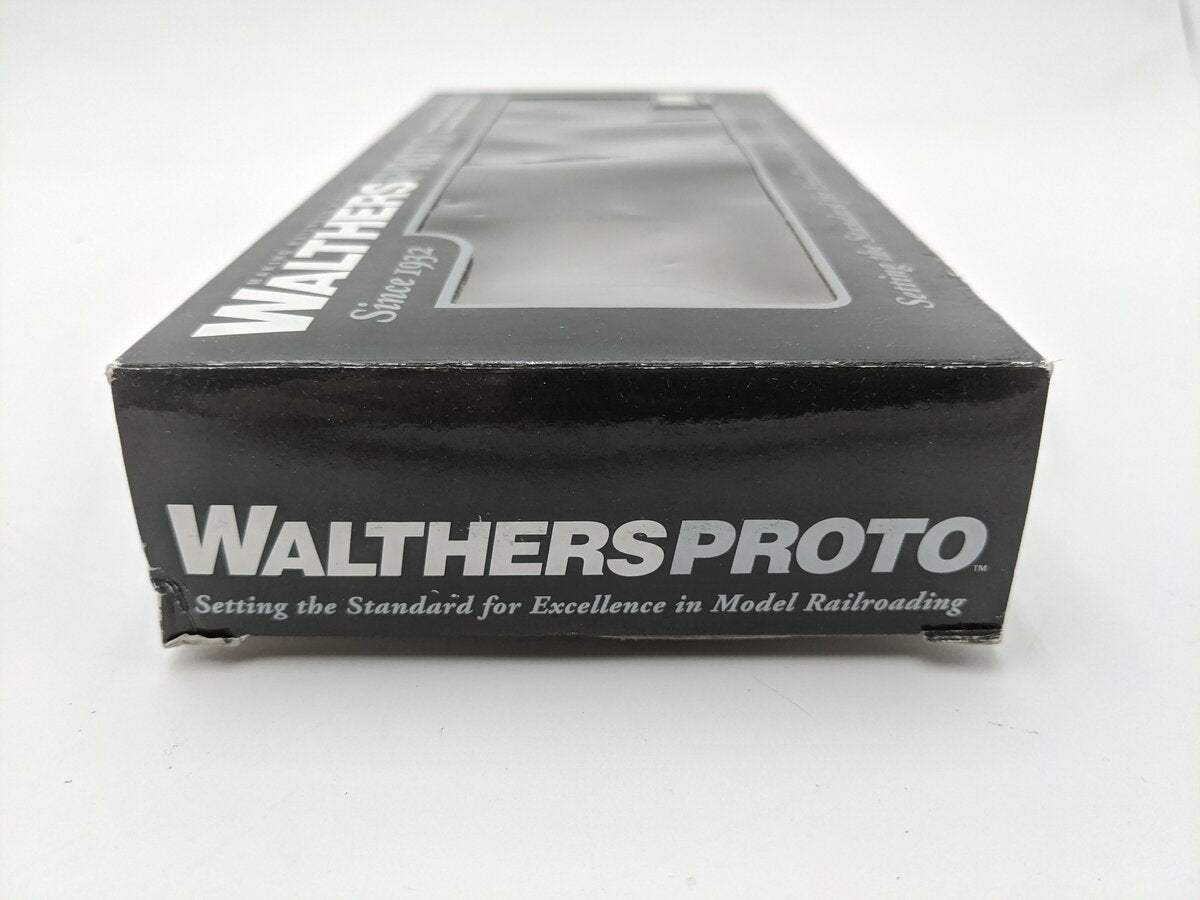 Walthers 920-100401 HO Cities Service EORX 32'6 21 ACF 10000G Insulated Tank Car EX/Box
