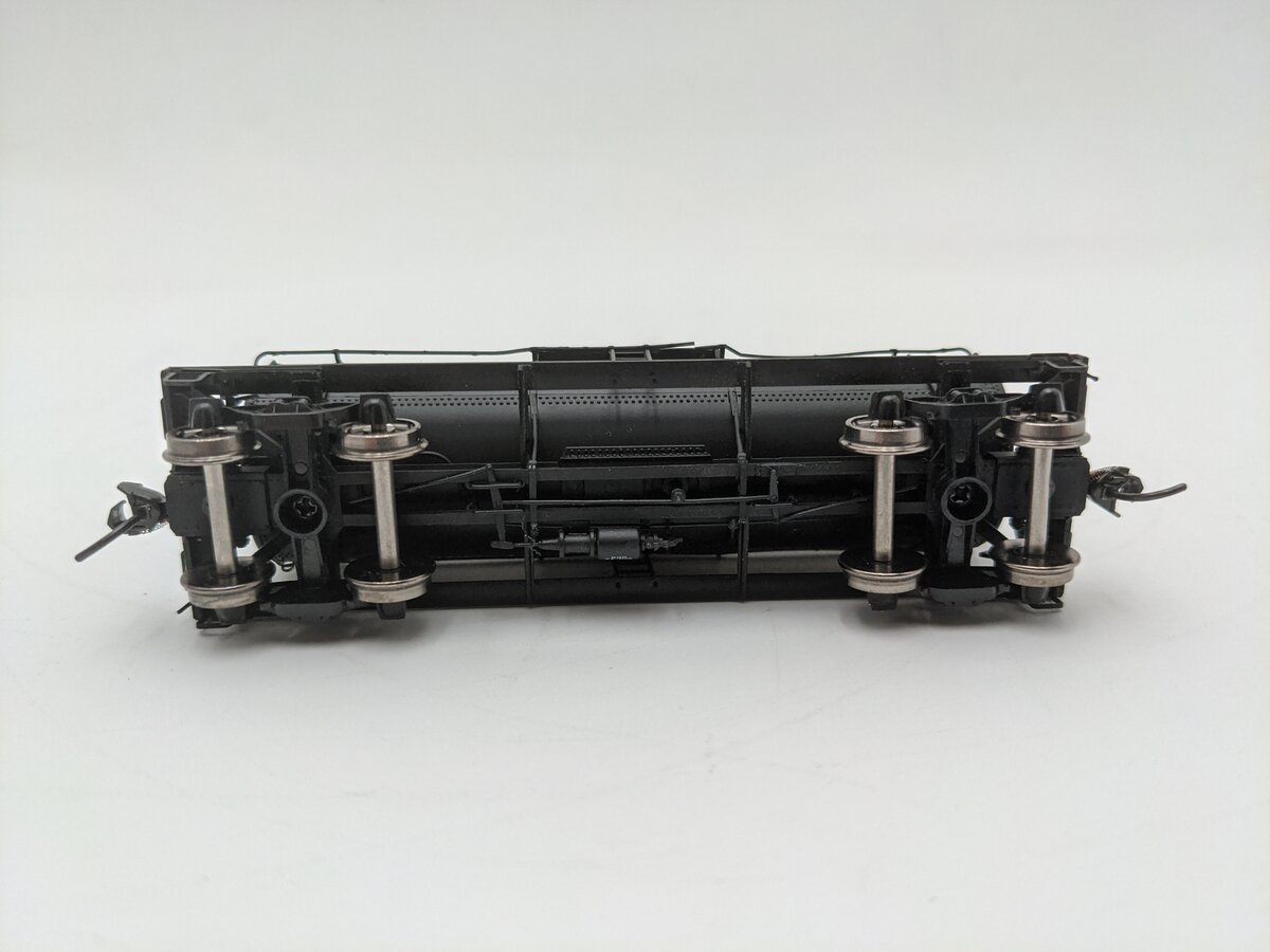 Walthers 920-100519 HO White Eagle Oil Type 21 ACF 10K Gallon Tank Car RTR #608 EX/Box