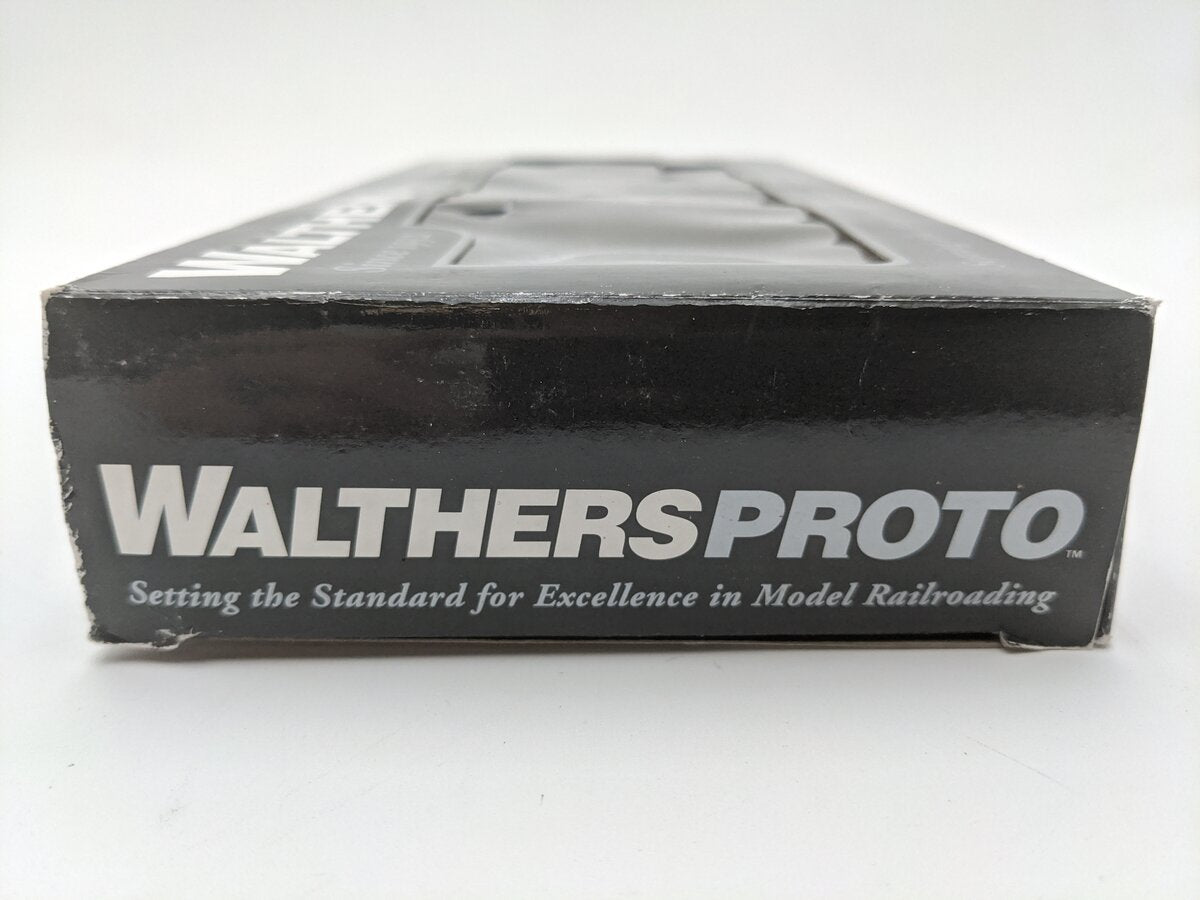 Walthers 920-100402 HO Cities Service EORX Type 21 ACF 10000G Insulated Tank Car EX/Box
