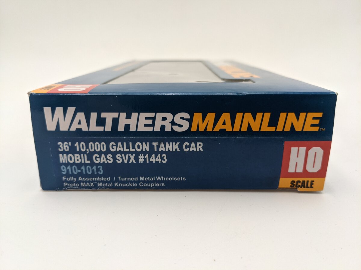 Walthers 910-1013 HO Socony Mobil Oil 36' Tank Car EX/Box