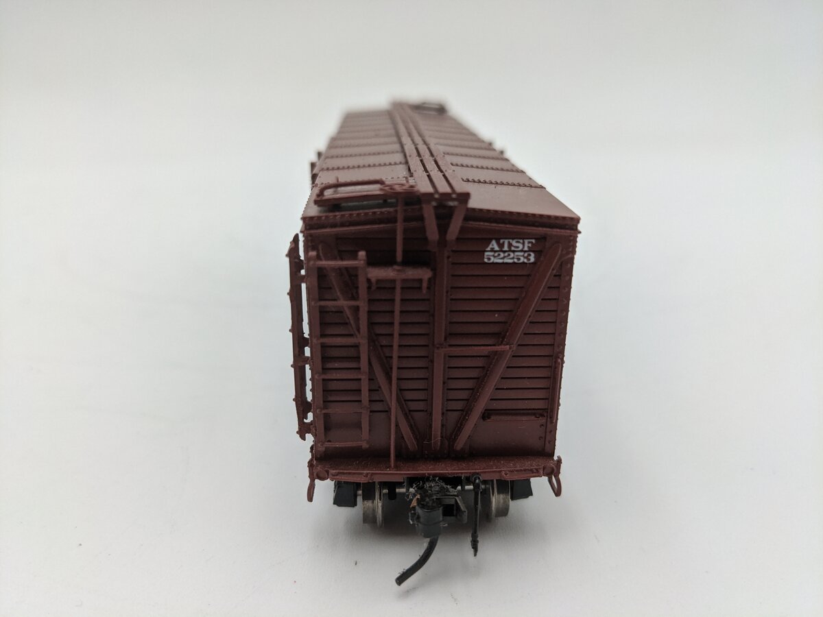 Broadway Limited 4110 HO Scale Atchison, Topeka & Santa Fe PRR K7 Stock Car EX/Box