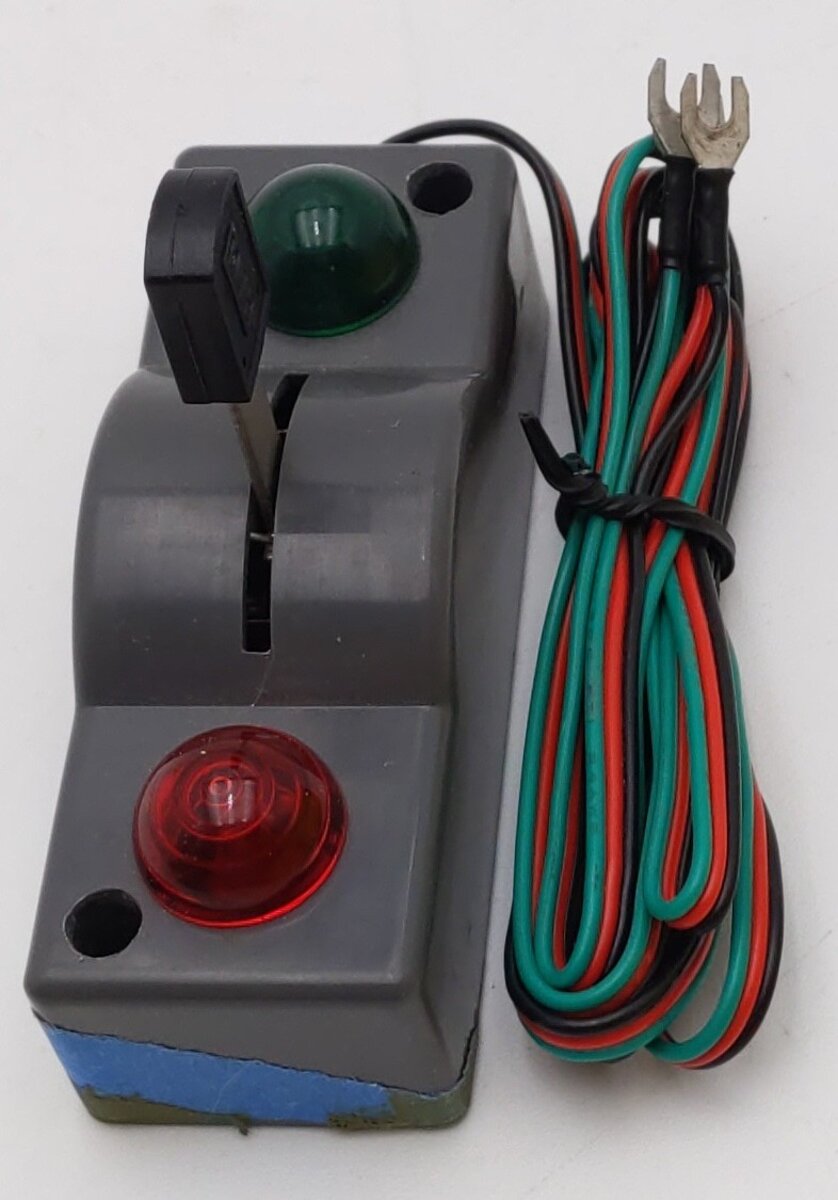 MTH 40-1004 O 31 RealTrax Nickel Silver Right Hand Remote Switch Turnout VG/Box