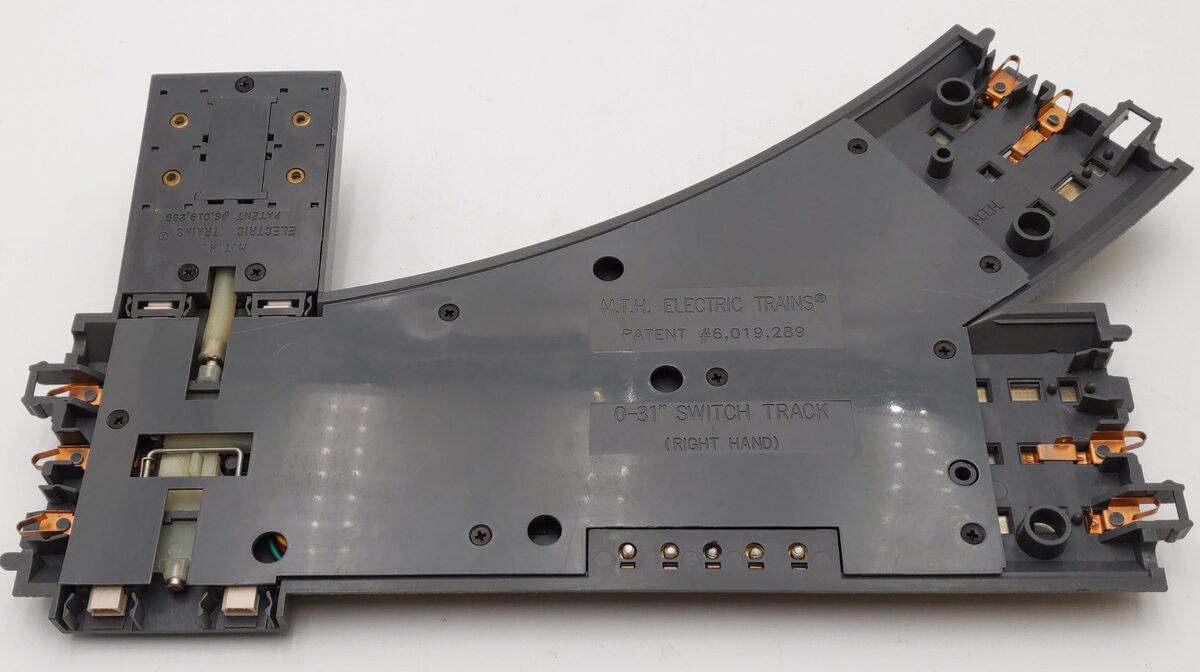 MTH 40-1004 O 31 RealTrax Nickel Silver Right Hand Remote Switch Turnout VG/Box