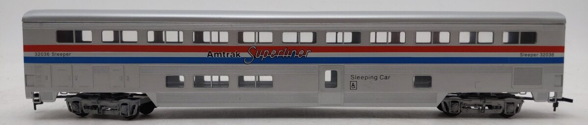 Con-Cor 0001-0832 HO Amtrak Phase III 85' Streamlined Superliner Sleeper Car LN/Box