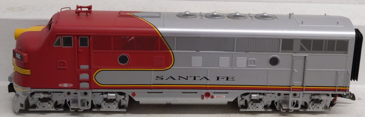 USA Trains 22257 G Scale Santa Fe F-3 A Diesel Locomotive #26C VG