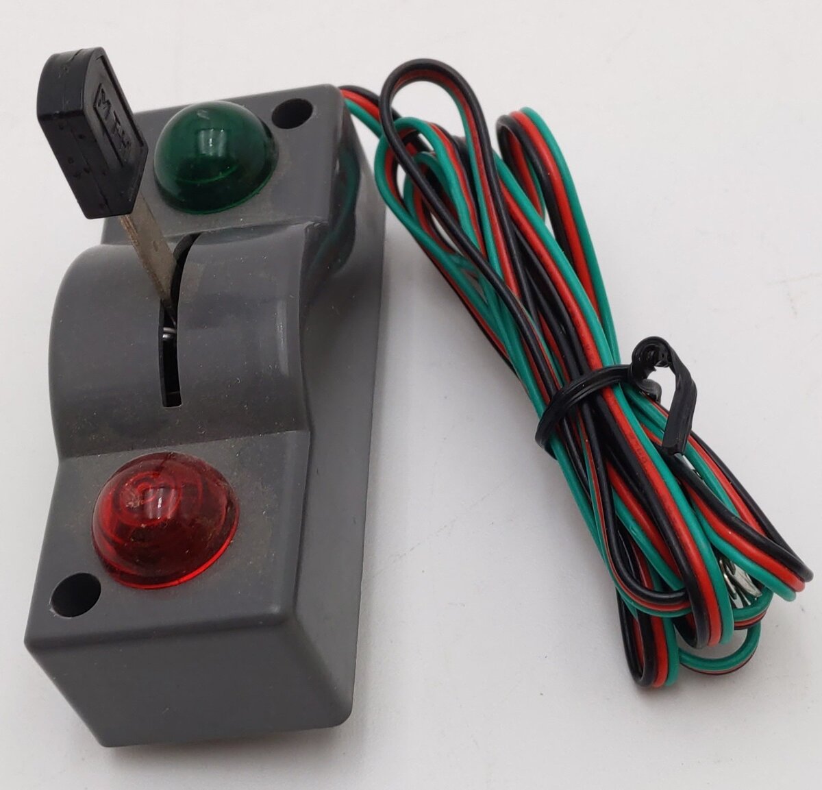 MTH 40-1004 O 31 RealTrax Nickel Silver Right Hand Remote Switch Turnout EX/Box