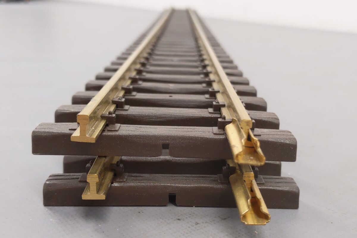 LGB 10610 4 Foot G Gauge Brass Straight Tracks [2] EX