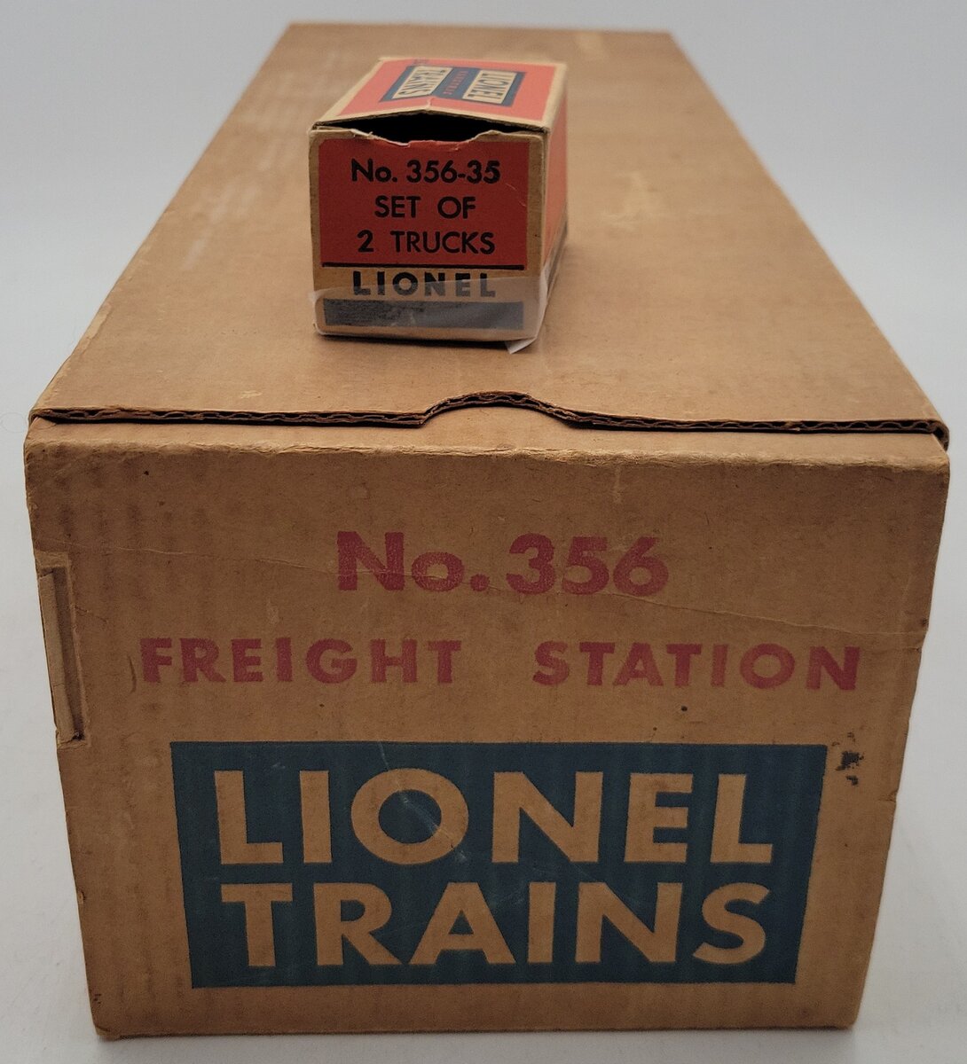 Lionel 356 Vintage O Operating Freight Station-Rare Light Green Roof EX/Box