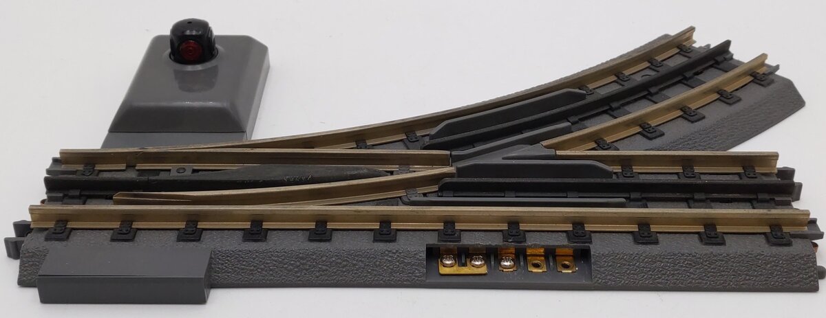 MTH 40-1005 O31 RealTrax Nickel Silver Left Hand Remote Switch Turnout  VG/Box
