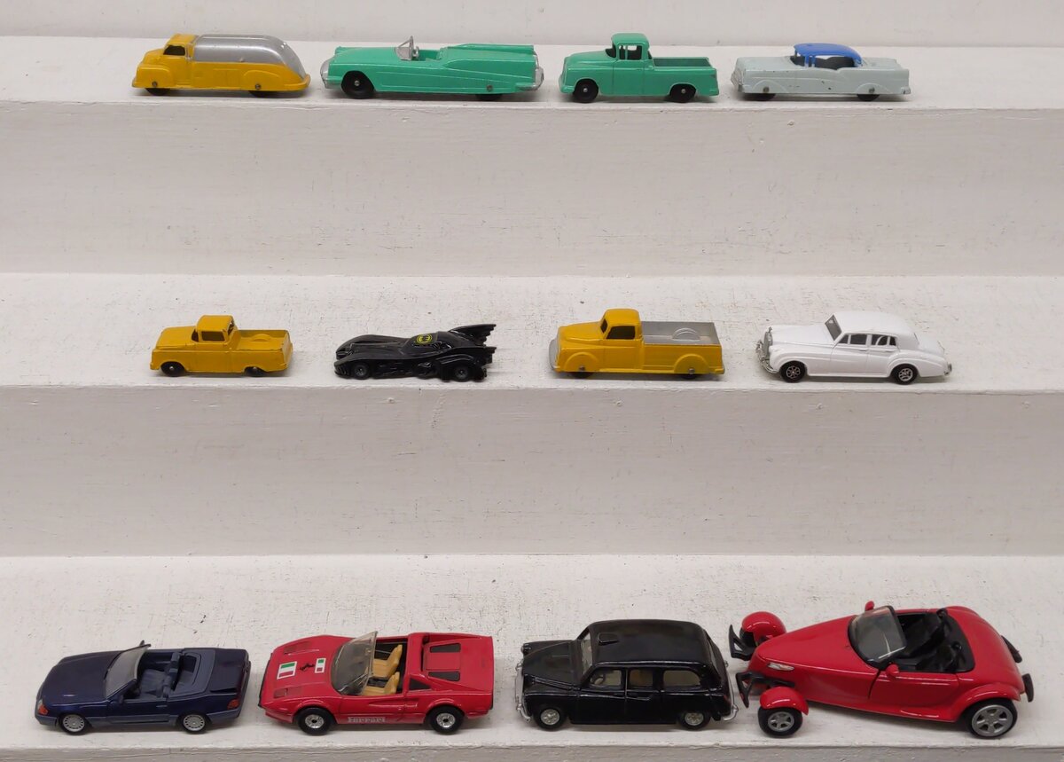Tootsietoy, ERTL, Corgi & Other Die-Cast Cars [12] EX