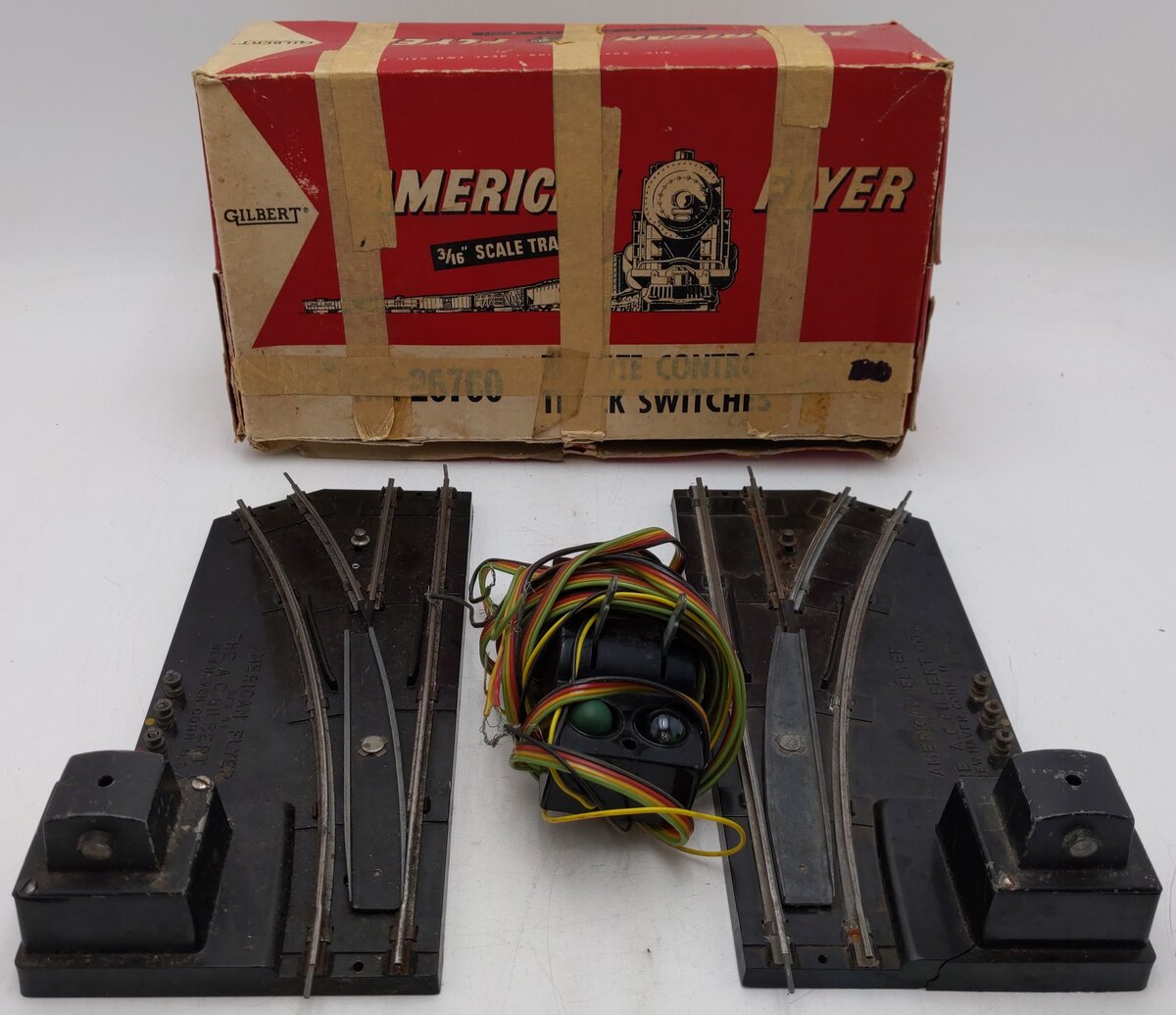 American Flyer 26760 Vintage S Electric Switches - Pair VG/Box