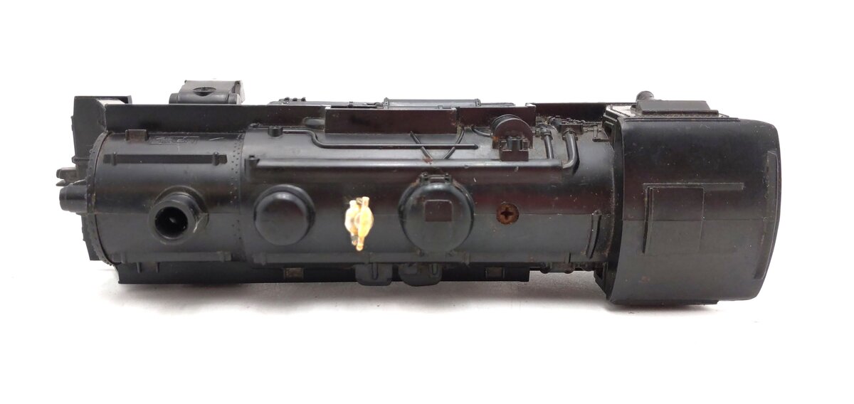 Lionel 6-8902DC O Scale 2-4-2 Steam Locomotive VG