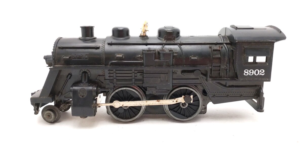 Lionel 6-8902DC O Scale 2-4-2 Steam Locomotive VG
