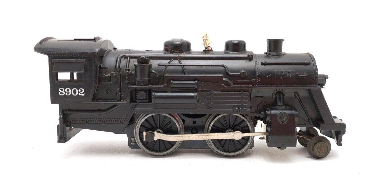 Lionel 6-8902DC O Scale 2-4-2 Steam Locomotive VG