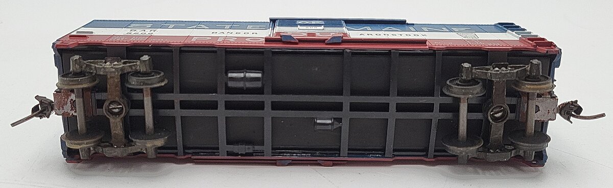 Athearn HO Scale BAR State of Maine Boxcar #5206 VG
