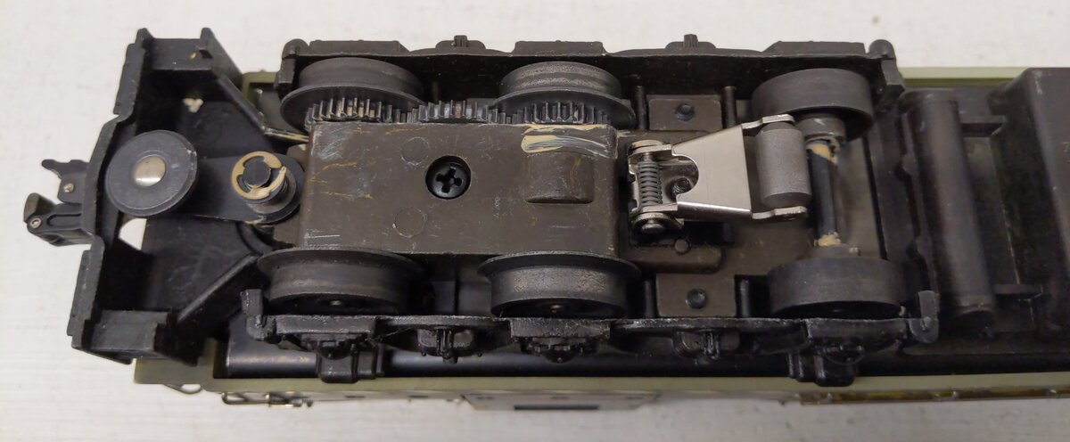 Lionel 6-8056 O Gauge Chicago & Northwestern FM Diesel Locomotive #8056 VG/Box