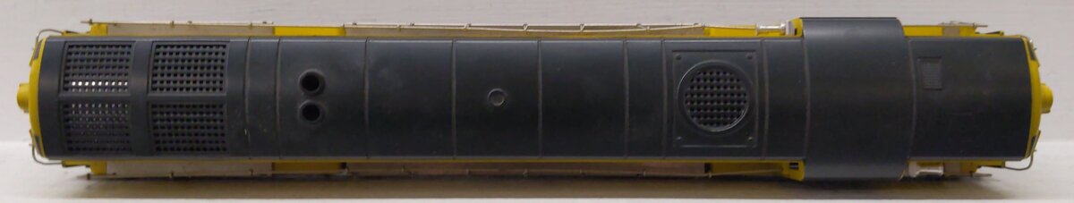 Lionel 6-8056 O Gauge Chicago & Northwestern FM Diesel Locomotive #8056 VG/Box