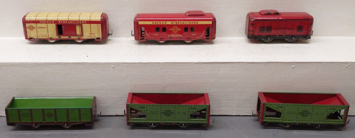 Hafner Prewar O Tinplate Freight Cars #91876,81932,13789,13788,13788, & 3057 [6] VG