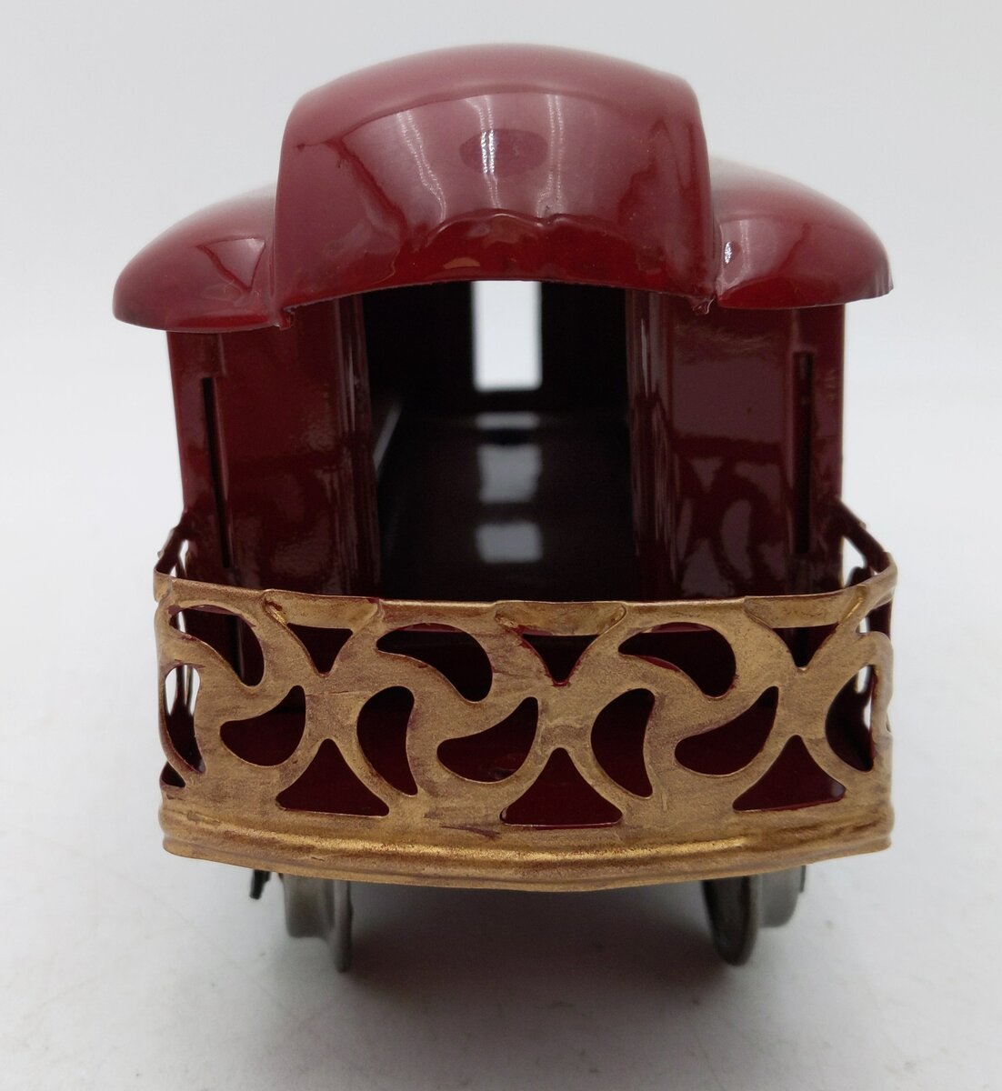 Lionel 36 Vintage Standard Gauge/Maroon Observation Car Painted