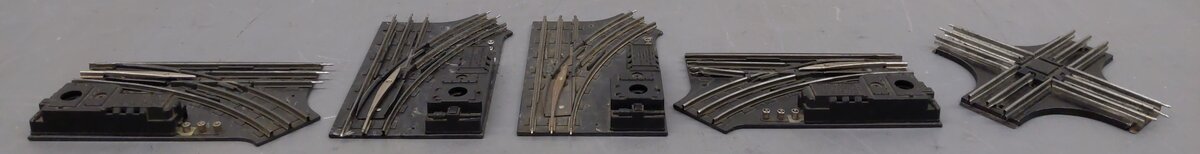 Lionel 1122 Vintage O-27 Remote Control Switches & 90 Degree Crossing [5] VG