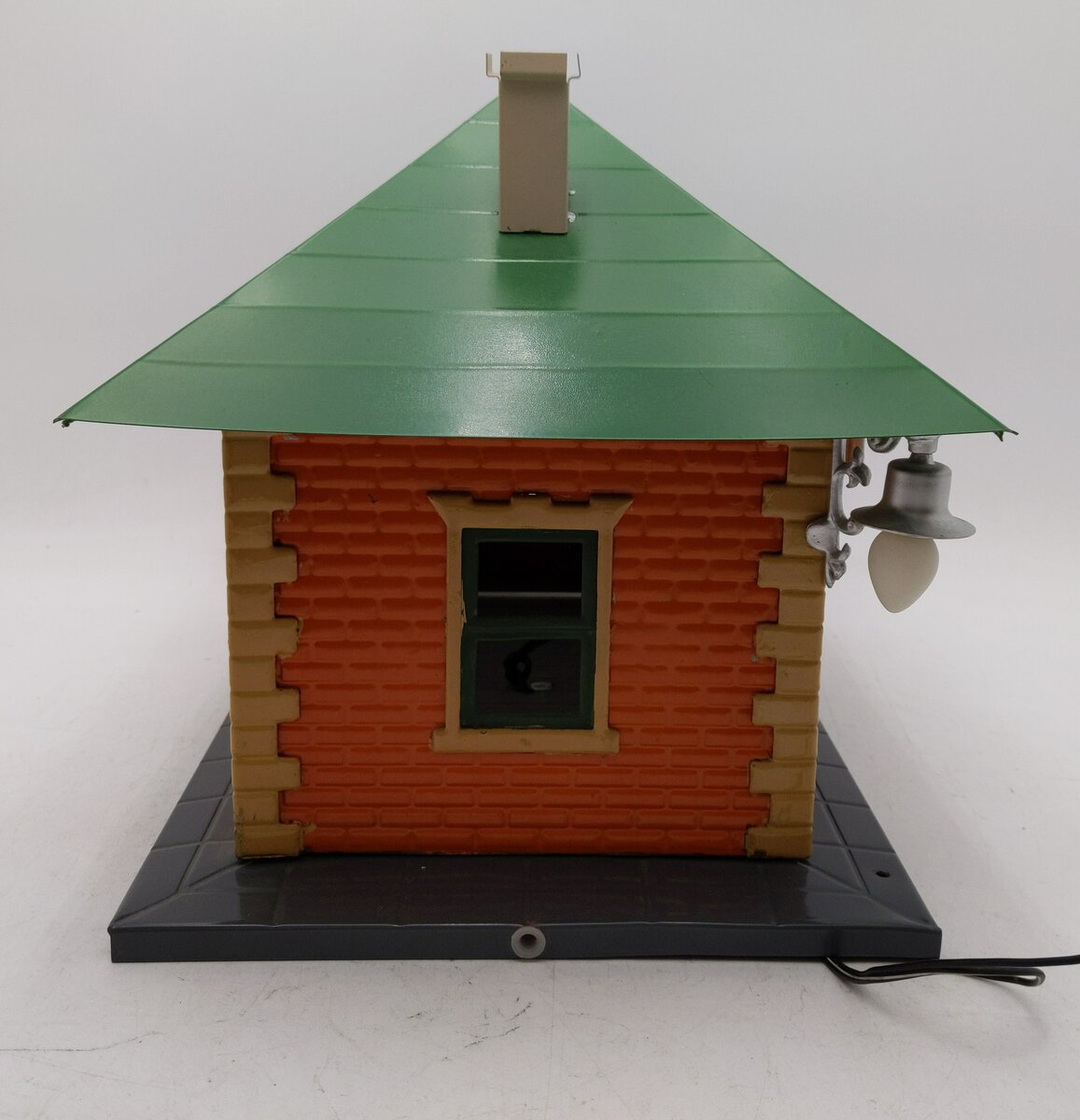 Lionel 122 Vintage O Illuminated Railroad Station Painted