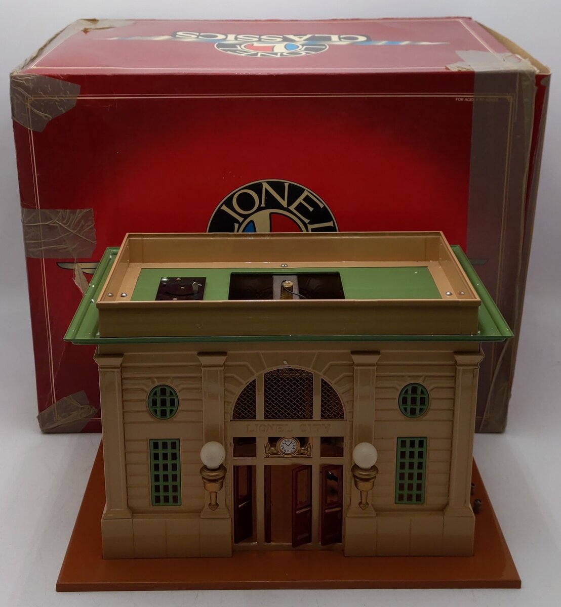 Lionel 6-13800 Standard Gauge Passenger Station #115/Box