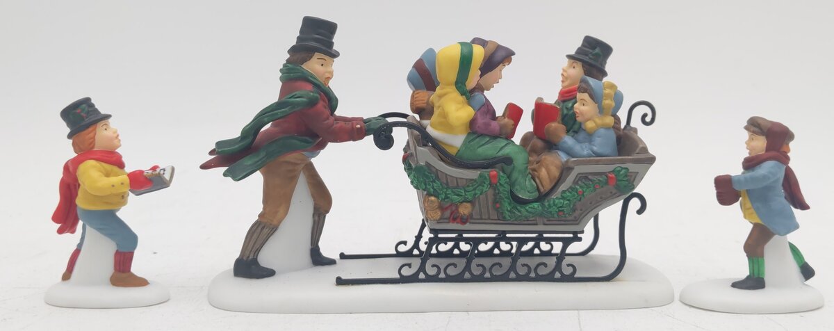 Dept 56 56.58396 Caroling With The Cratchit Family (Revisited) Set of 3 LN/Box
