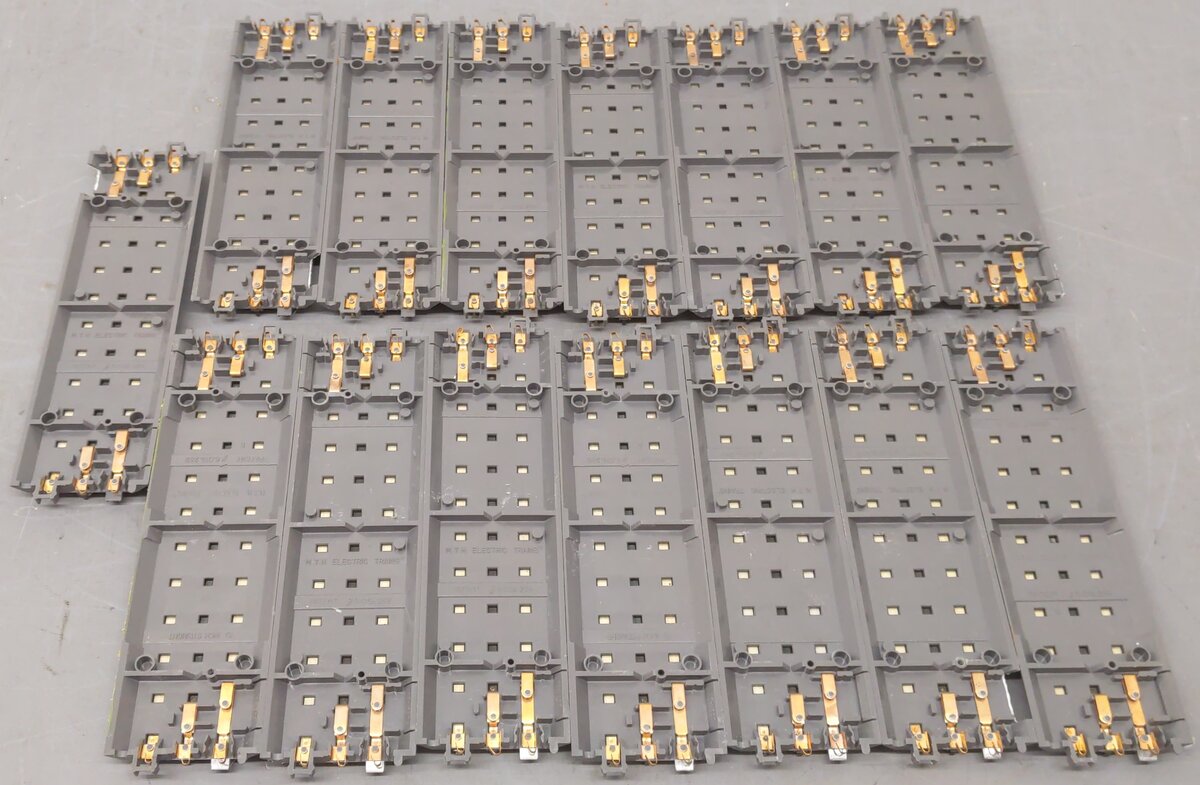 MTH 40-1001 RealTrax 10" Straight Track Sections (15) VG