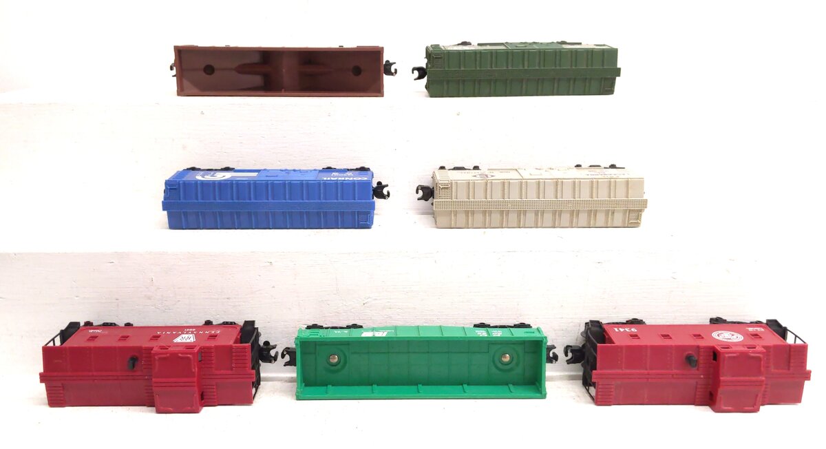 Lionel O Gauge Assorted Freight Cars: 6921, 9341, 9339, 6177, 7925, 9033 [7] VG