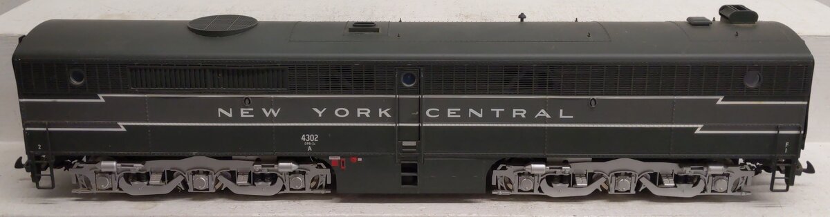 USA Trains G Scale R22402 New York Central Locomotive #4203A VG