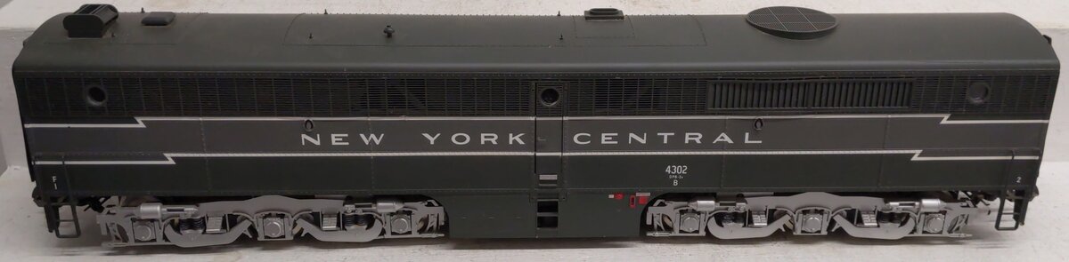 USA Trains G Scale R22402 New York Central Locomotive #4203A VG