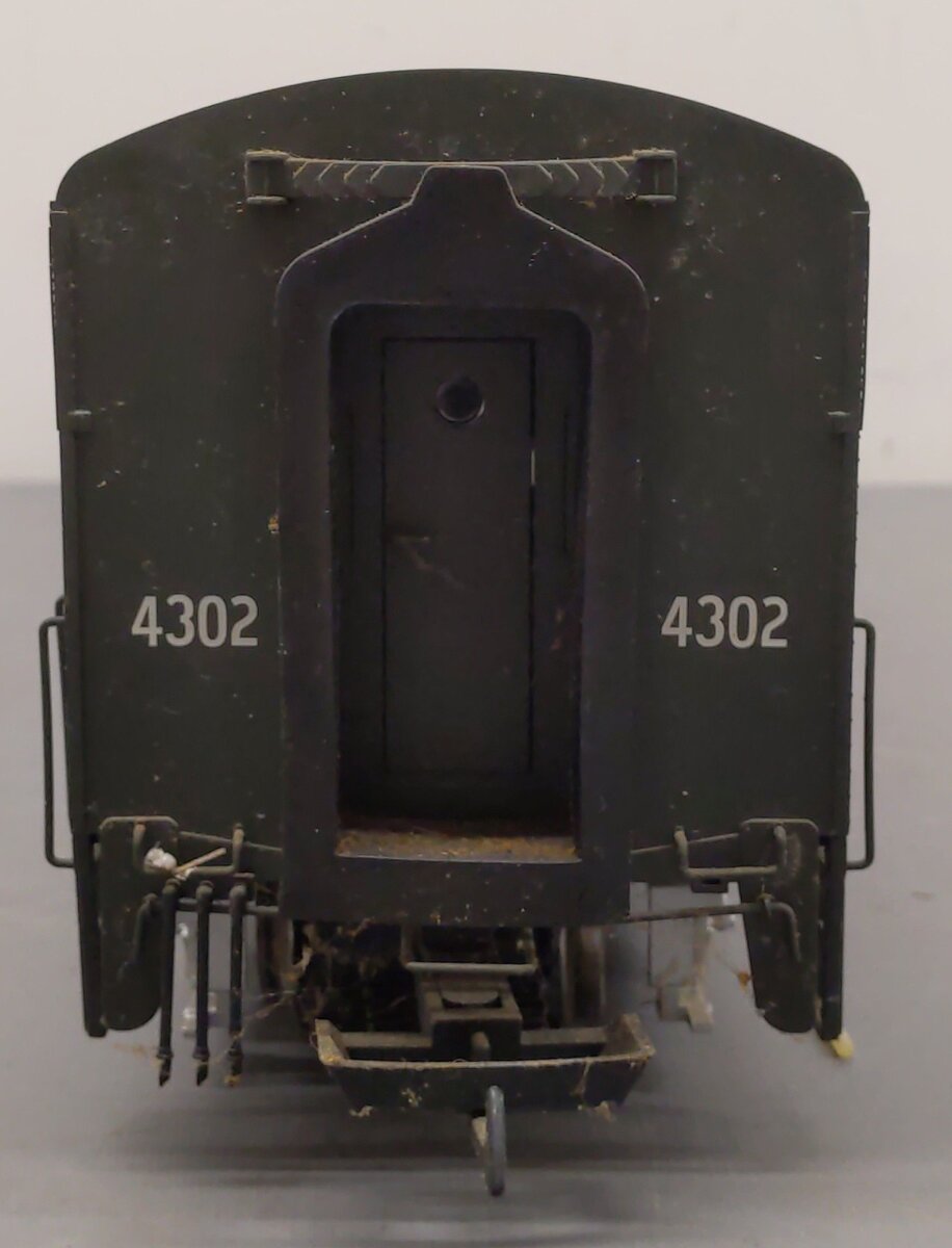 USA Trains G Scale R22402 New York Central Locomotive #4203A VG