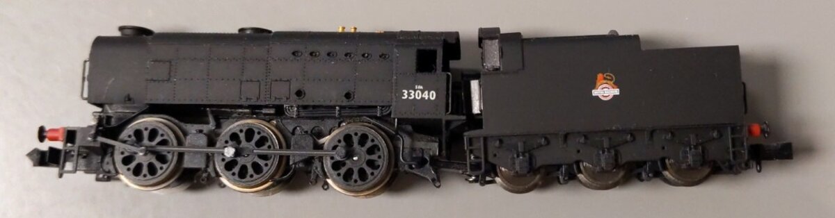 Dapol ND-076B N Scale British Railway Late Crest Steam Locomotive #33040 LN/Box