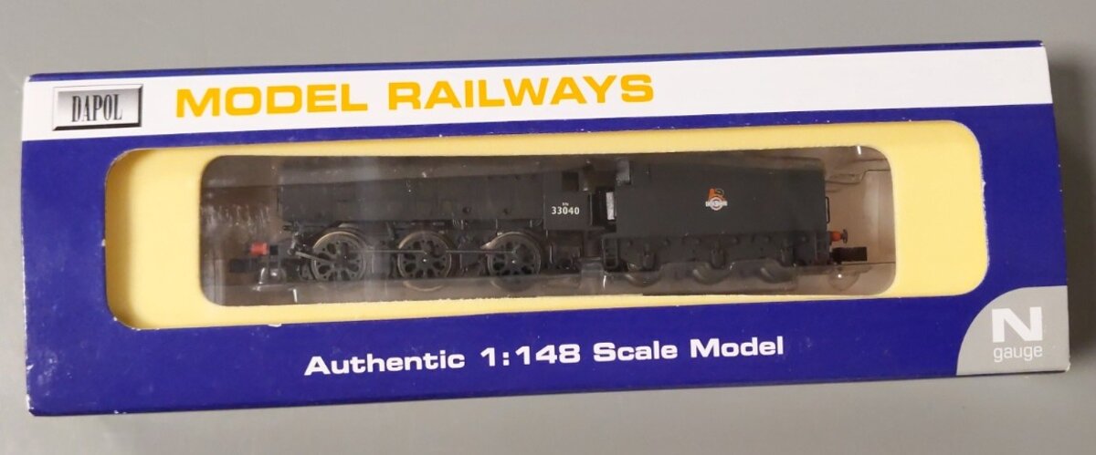 Dapol ND-076B N Scale British Railway Late Crest Steam Locomotive #33040 LN/Box