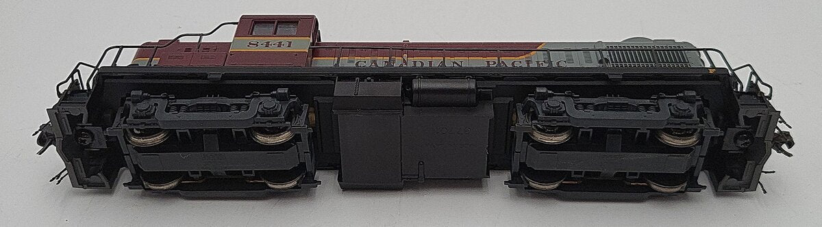 Atlas 8151 HO Scale Canadian Pacific RS-3 Diesel Locomotive #8441 EX/Box