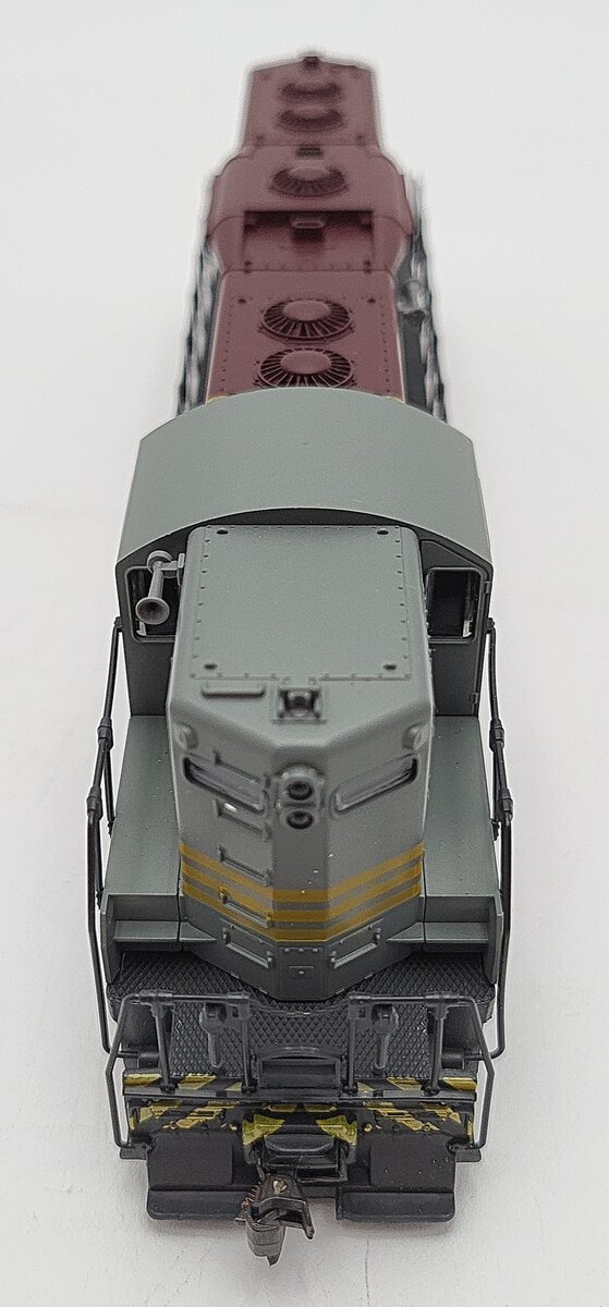 Atlas 8206 HO Scale Canadian Pacific GP-7 Diesel Locomotive  #8409 EX/Box