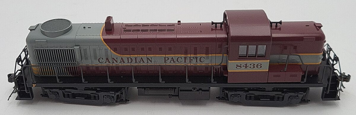 Atlas 8150 HO Scale Canadian Pacific RS-3 Diesel Locomotive #8436 EX/Box