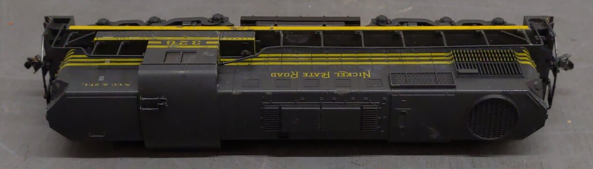 Atlas 8002 HO Nickel Plate Rd. RSD-12 Diesel Locomotive #326 VG