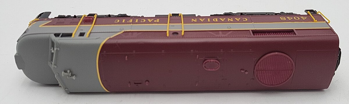 Life Like HO Scale Canadian Pacific Diesel Locomotive #4048 EX