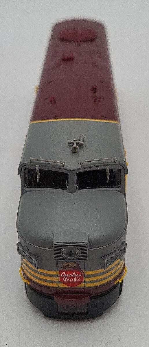 Life Like HO Scale Canadian Pacific Diesel Locomotive #4048 EX