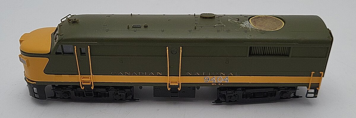 Life Like HO Scale Canadian National Non-powered Diesel Locomotive #9404 EX
